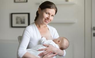 Jak vylepšit jídelníček v době kojení?