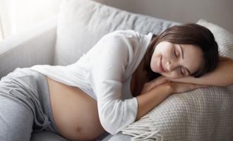 Spánek v těhotenství